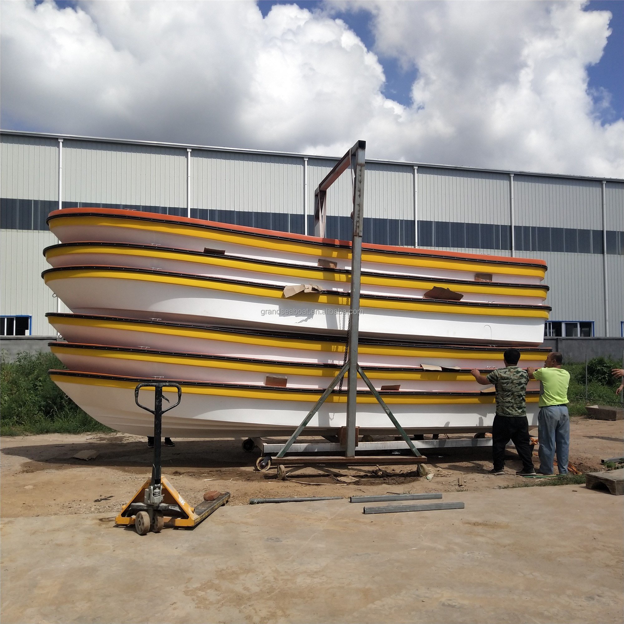 Grandsea 7m 23ft Fiberglass Boat Hull Panga Fishing Boat Hull for Sale